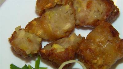 鹿港傳承五代「魯飯」Q彈豬皮搭高麗菜一賣80年