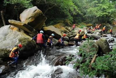 【趣吧】夏日消暑活動10路線!暑假登山乘涼×玩水景點推薦