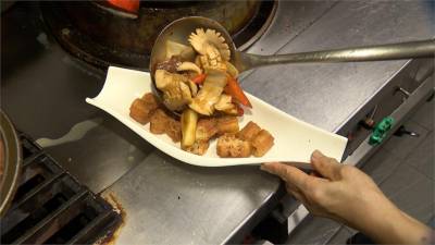 台灣料理融入福州菜 油條腰花 紅燒雞上桌