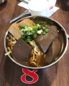 【淡水景點推薦】淡水不只有老街!賞櫻 吃美食 搭輕軌一日遊!