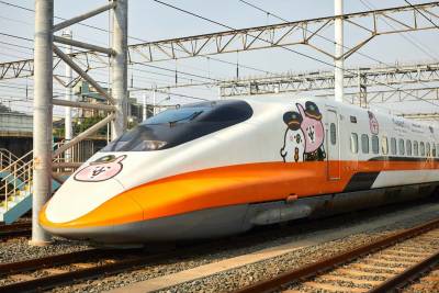 鐵道迷看過來!非搭不可的彩繪列車與全新捷運線周邊景點看這