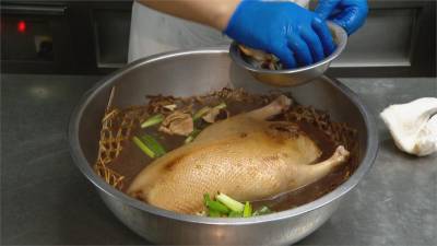 功夫菜「碌鵝」美味重現! 油脂均勻 皮薄肉嫩