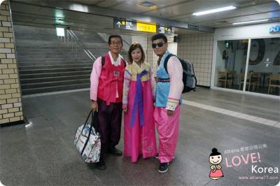 ▌韓國 ▌在韓國穿著韓服趴趴走 ♥ Oneday Hanbok一日韓服體驗 韓服質感很好噢!