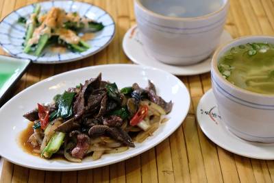 南投在地隱藏美食小吃|時發鱔魚滑麵