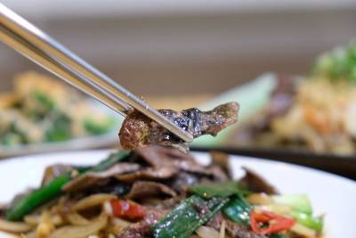 南投在地隱藏美食小吃|時發鱔魚滑麵