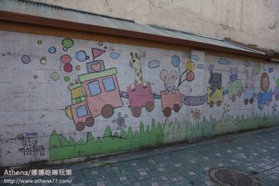 │旅遊│365-102。韓國六輯。首爾 ♥ 鐘閣站종각역 -轉角遇見壁畫+地下街拍拍