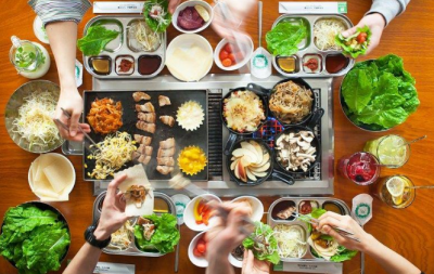 看到流口水了！台北10大韓式烤肉店大統整，竟然還可以穿著韓服吃烤肉！！