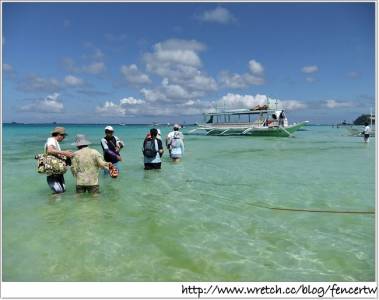 〔菲律賓〕長灘島之旅 - Day2:PATIO PACIFIC BORACAY 早餐 → 海上巡禮 → 趣味海釣 → 浮潛 → 帕卡海灣海島海鮮燒烤 BAR.B.Q