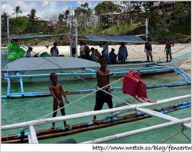 〔菲律賓〕長灘島之旅 - Day2:PATIO PACIFIC BORACAY 早餐 → 海上巡禮 → 趣味海釣 → 浮潛 → 帕卡海灣海島海鮮燒烤 BAR.B.Q