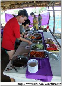 〔菲律賓〕長灘島之旅 - Day2:PATIO PACIFIC BORACAY 早餐 → 海上巡禮 → 趣味海釣 → 浮潛 → 帕卡海灣海島海鮮燒烤 BAR.B.Q