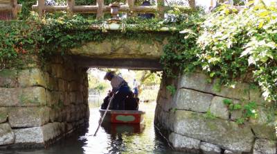 不用飛去威尼斯，日本福岡也有浪漫水都，地點就在這...！5大景點趴趴走，原本只是為了灌溉而挖掘河道...