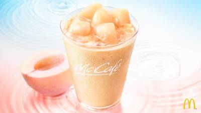 「可爾必思奶昔」水玉杯看了就消暑！3款日本麥當勞夏日限定冰品上市