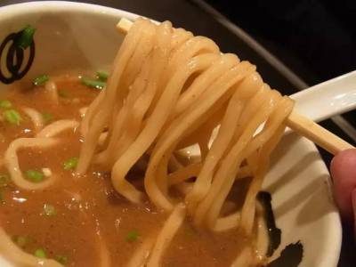 很多人都不知道的日本拉麵吃法，保證好吃到渣都不剩！