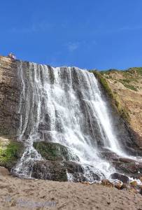 天龍國的海濱瀑布：Alamere Falls