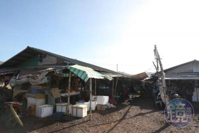 菲律賓科隆傳統市場 來一碗豬肉酸湯