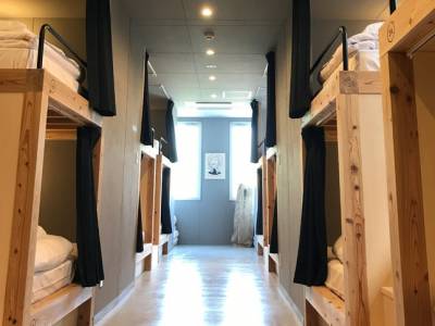 【可以住宿的無座位酒吧】……? 只有在攤販文化的發源地・【福岡】才有的新創意