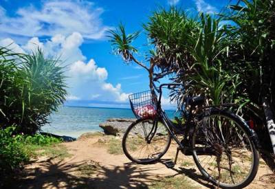 【附影片】在超級無敵小的【鳩間島】騎自行車 不到1㎢的小島是長什麼樣子的啊?!